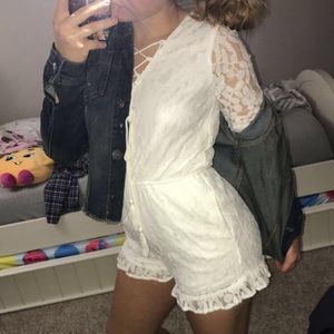 lacy romper small